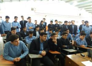 بازدید پرسنل و دانش آموزان مدرسه شهید عظیم صدیقی  از کارگاه های مرکز آموزش فنی و حرفه ای میرزاکوچک صومعه سرا